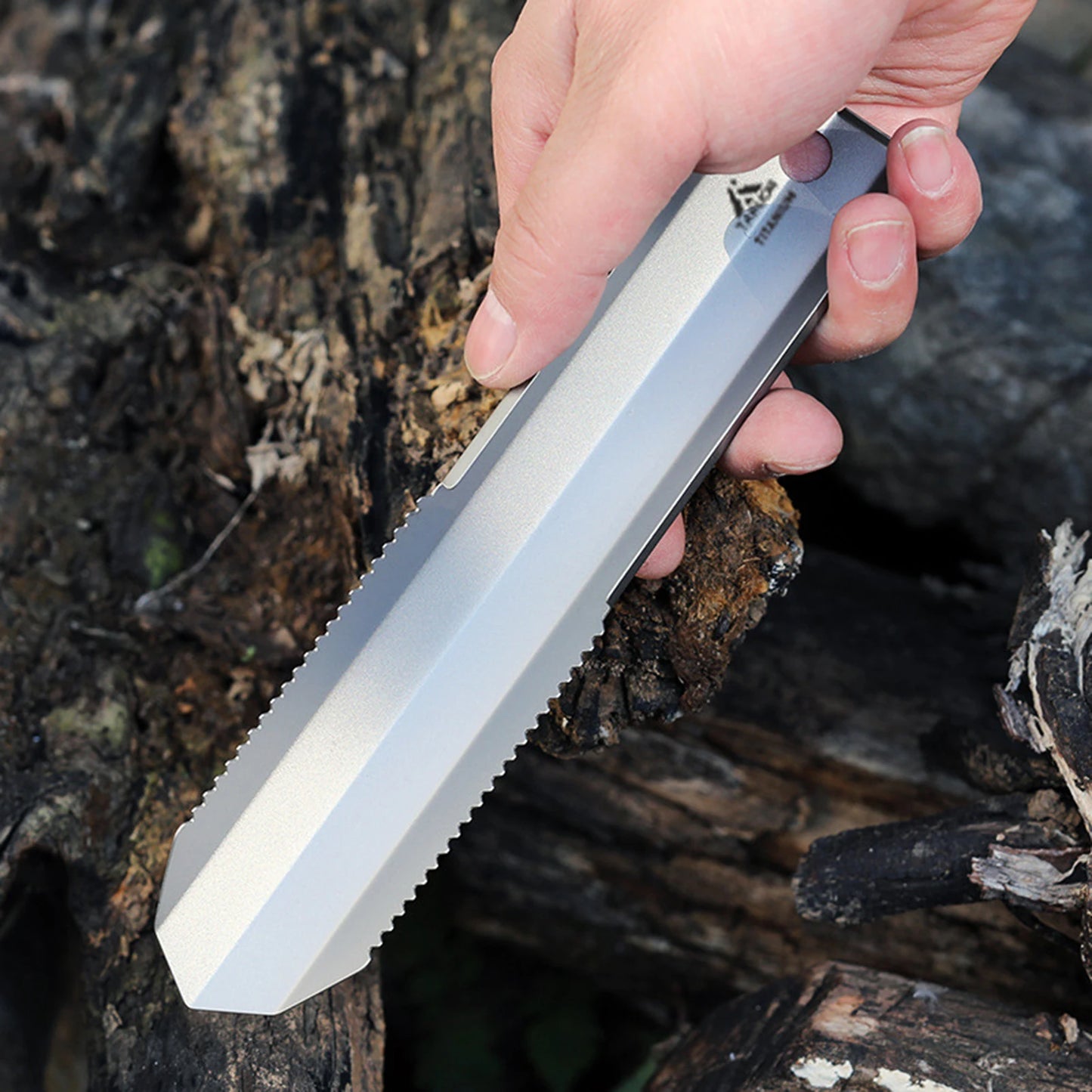 Taruor Titanium Garden Hand Serrated Shovel Smooth handle Portable Durable Outdoor Camping Hiking Backpacking Trowel with Clip